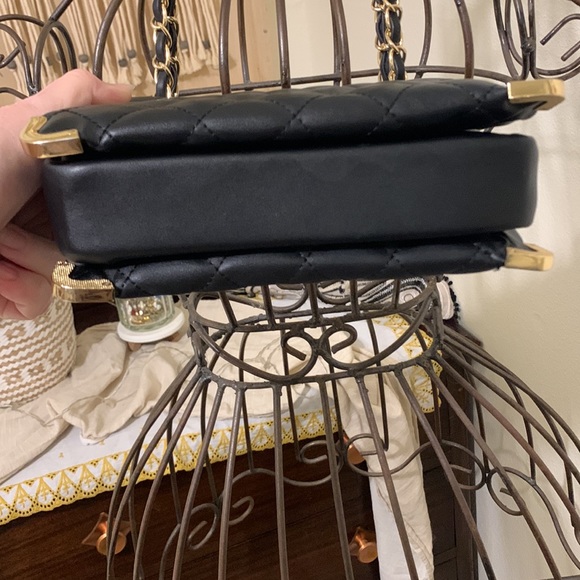 Silvian Heach Black Quilted Gold Chain Strap Handbag Purse - Picture 3 of 11